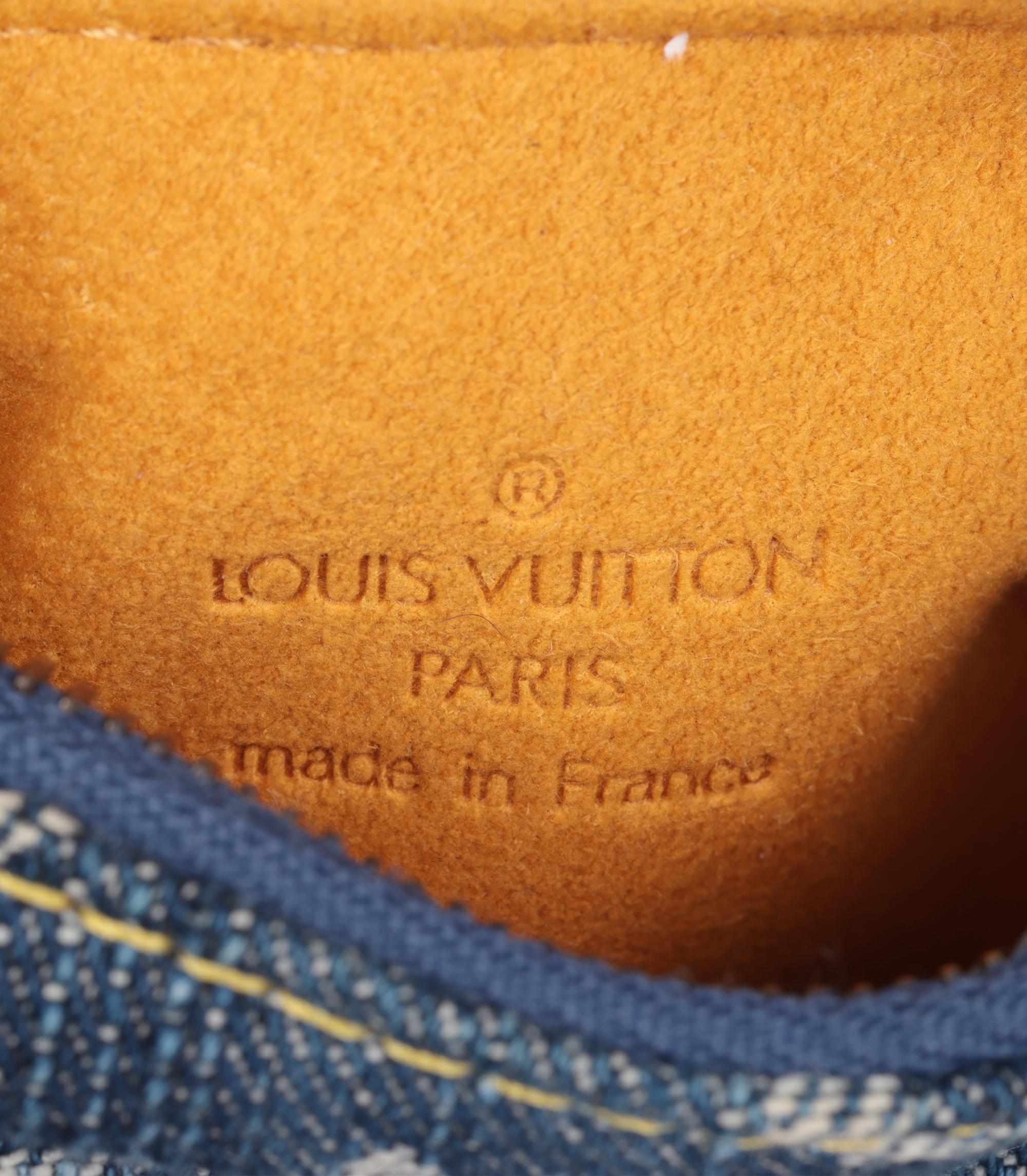Louis Vuitton Blue Monogram Denim & Vachetta Leather Vintage Key Holder 3