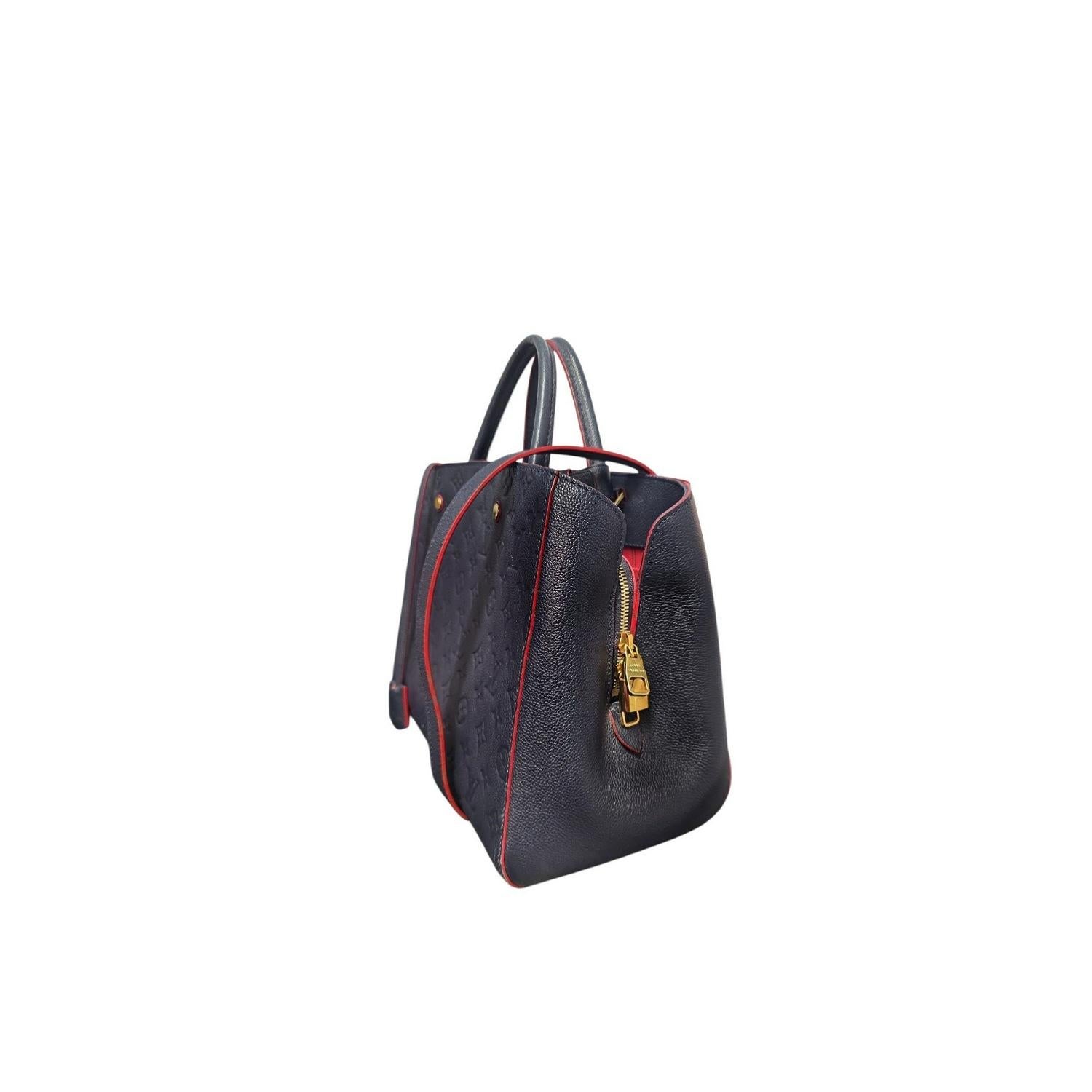 Louis Vuitton Blau Monogram Empreinte Leder Montaigne MM Top Handle Tasche im Angebot 1