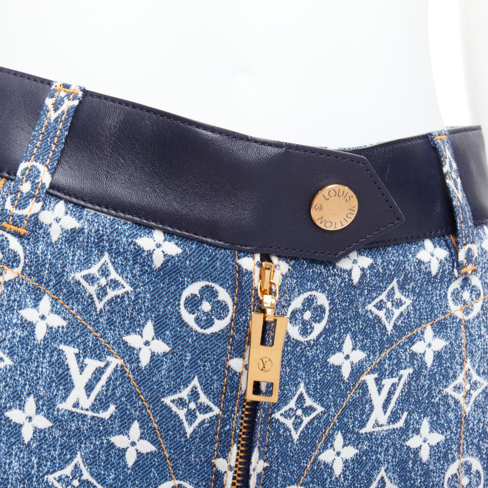 LOUIS VUITTON blue monogram jacquard denim  leather trim zip shorts FR34 XS
Reference: AAWC/A01313
Brand: Louis Vuitton
Designer: Nicolas Ghesquiere
Material: Denim, Leather
Color: Blue, Navy
Pattern: Monogram
Closure: Zip Fly
Extra Details: These