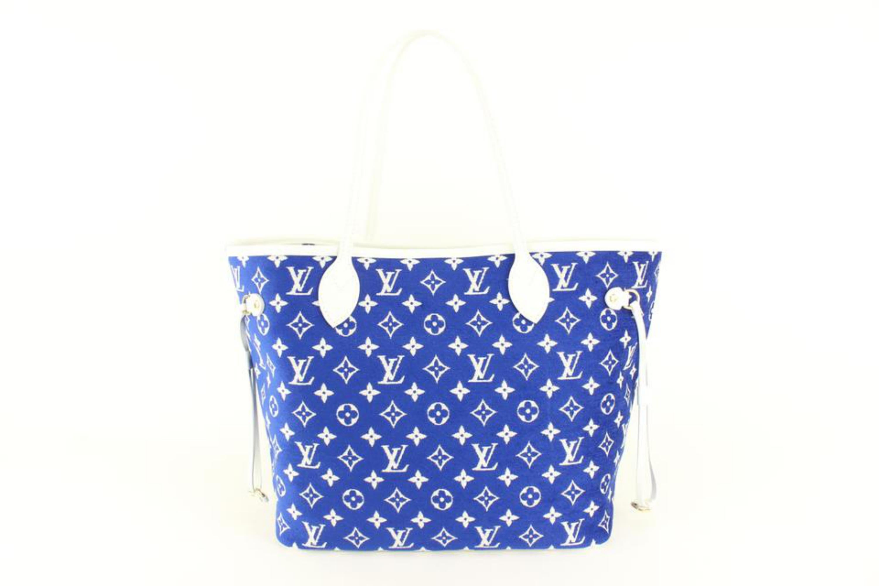 Louis Vuitton Blue Monogram Velvet Match Neverfull MM Tote with Pouch 24lv517s For Sale 1