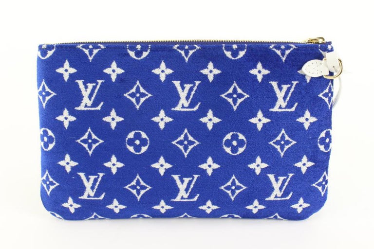 Louis Vuitton Blue And White Handbag - 34 For Sale on 1stDibs  white and blue  louis vuitton bag, blue and white louis vuitton bag, blue and white lv bag