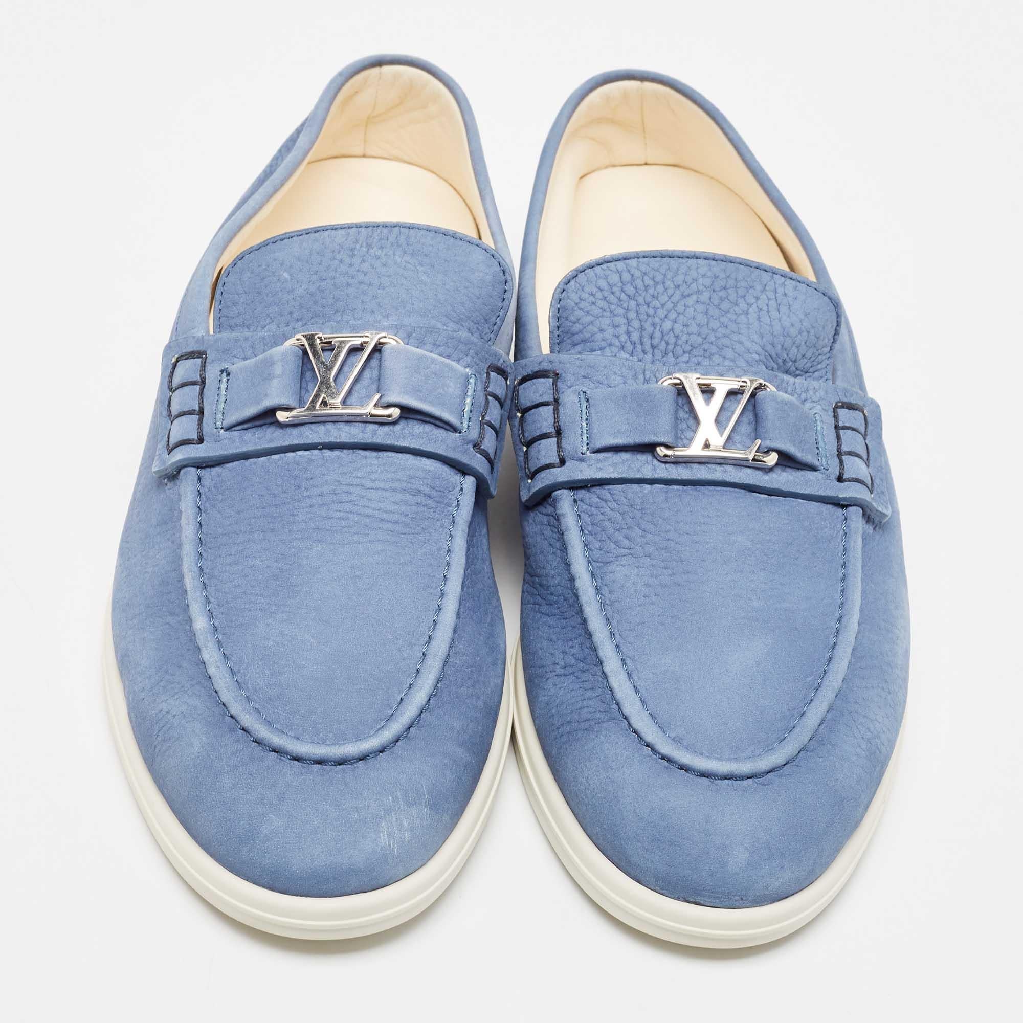 These timeless LV shoes are meant to last you season after season. They have a comfortable fit and high-quality finish.

Includes
Original Dustbag