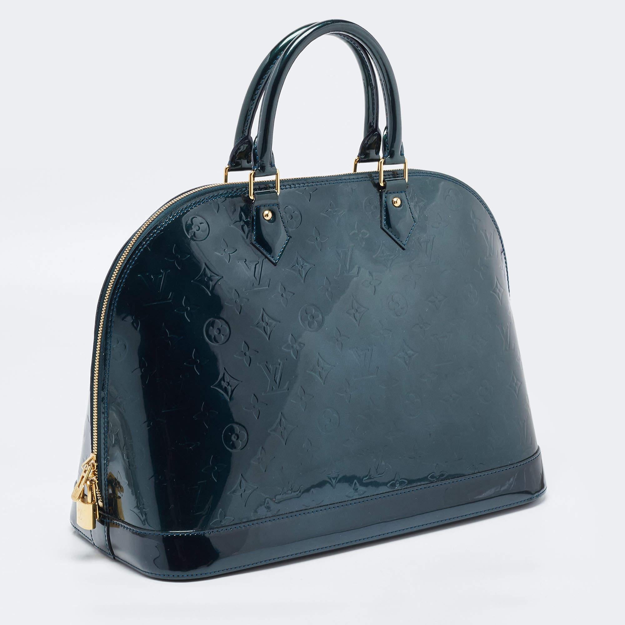 Louis Vuitton Blue Nuit Monogram Vernis Alma GM Bag In Good Condition For Sale In Dubai, Al Qouz 2