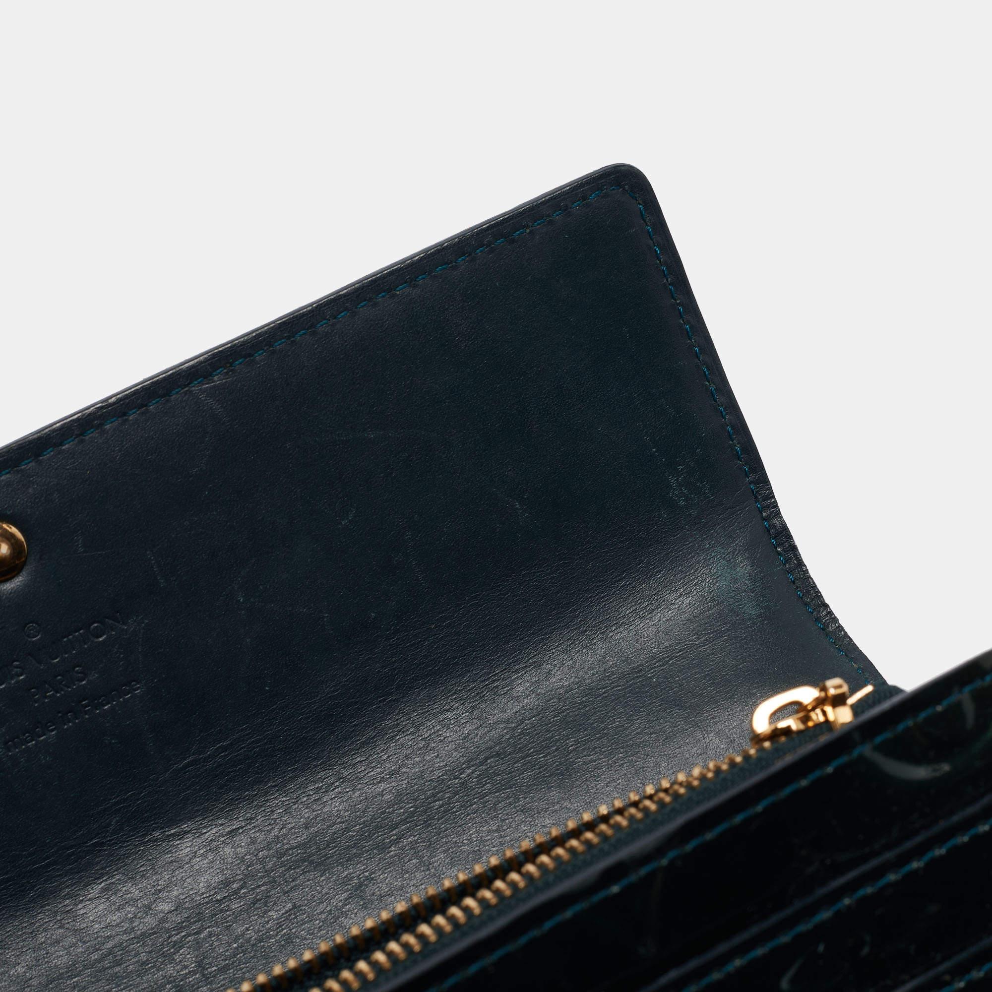 Louis Vuitton Blue Nuit Monogram Vernis Sarah Wallet For Sale 2