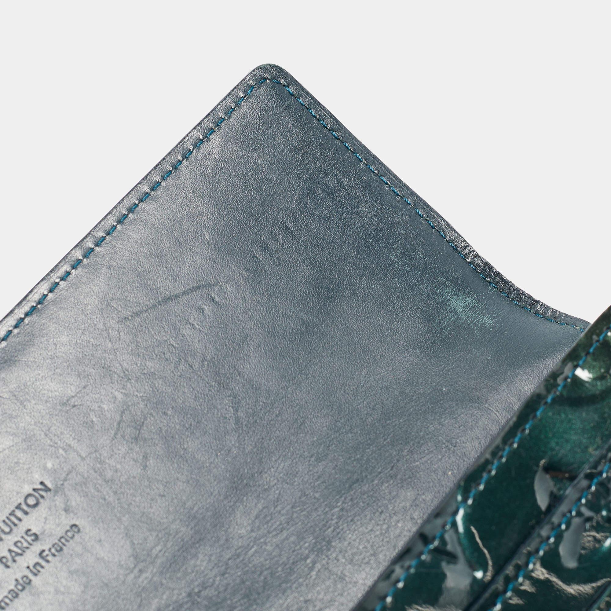 Louis Vuitton Blue Nuit Monogram Vernis Sarah Wallet For Sale 4