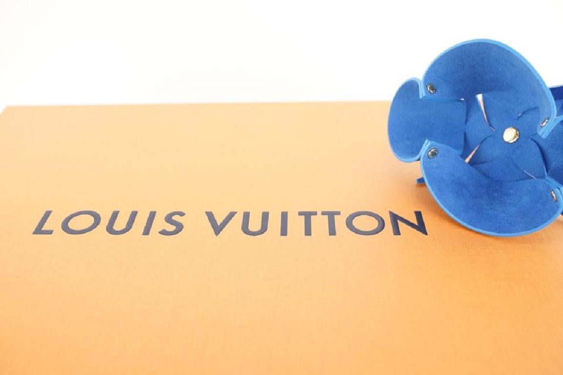 Louis Vuitton Blue Objet Nomades Origami Flower by Atelier Oi 371lvs225 For Sale 4