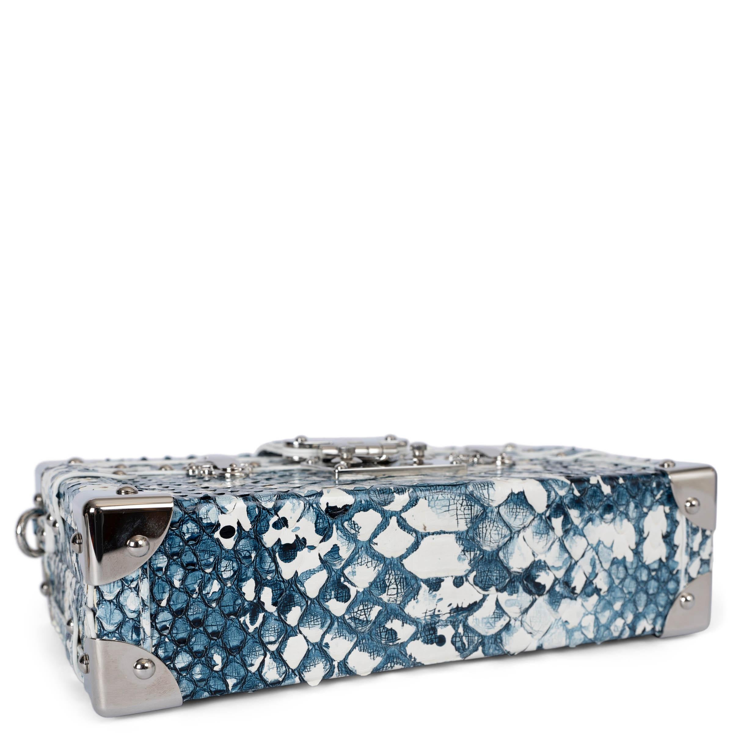 LOUIS VUITTON blue PETITE MALLE PYTHON Crossbody Bag In Excellent Condition In Zürich, CH