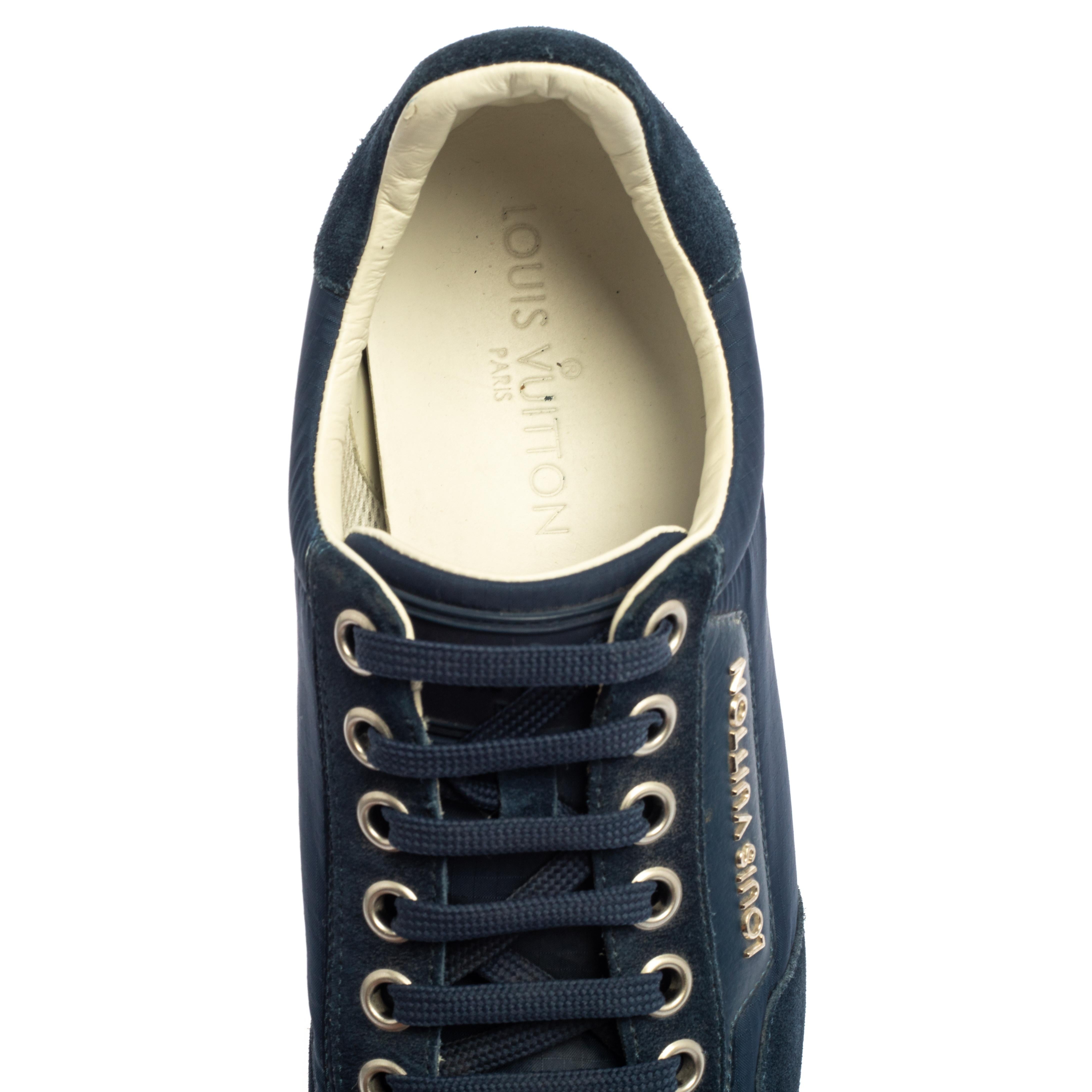 Louis Vuitton Blue Suede And Nylon Trainers Low Top Sneakers Size 39.5 In Good Condition In Dubai, Al Qouz 2