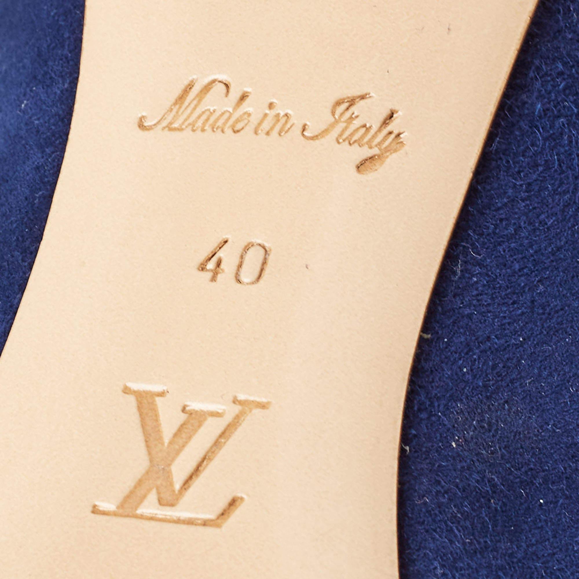 Louis Vuitton Blue Suede Pointed Toe Pumps Size 40 For Sale 4