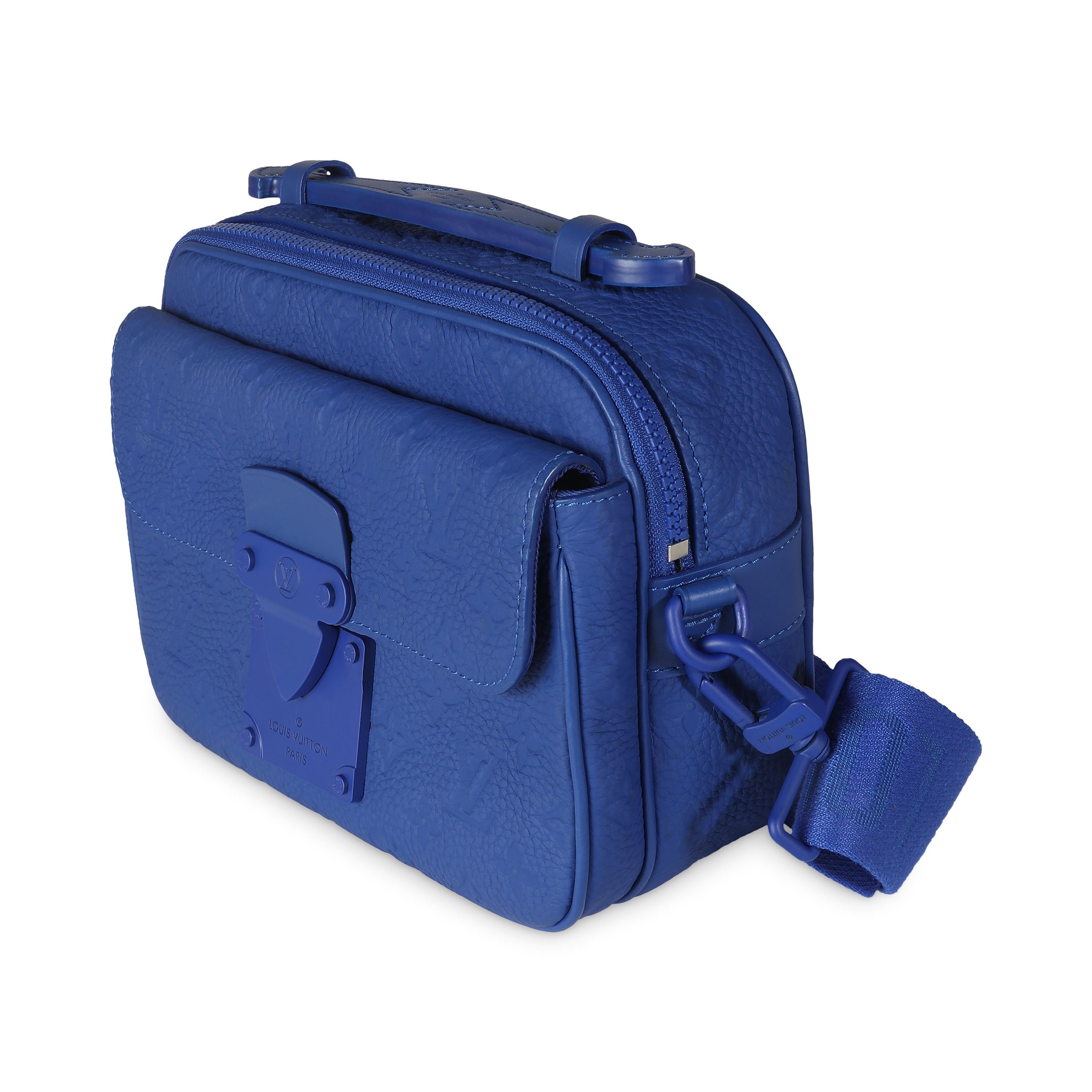 Femenino o masculino Mensajero Louis Vuitton Azul Taurillon Monograma S Lock en venta