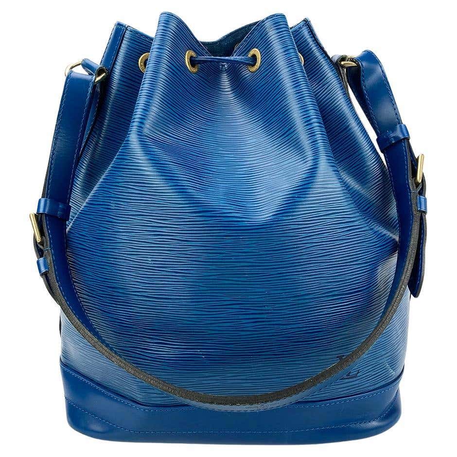 Louis Vuitton Drawstring Bag - 25 For Sale on 1stDibs | lv drawstring ...