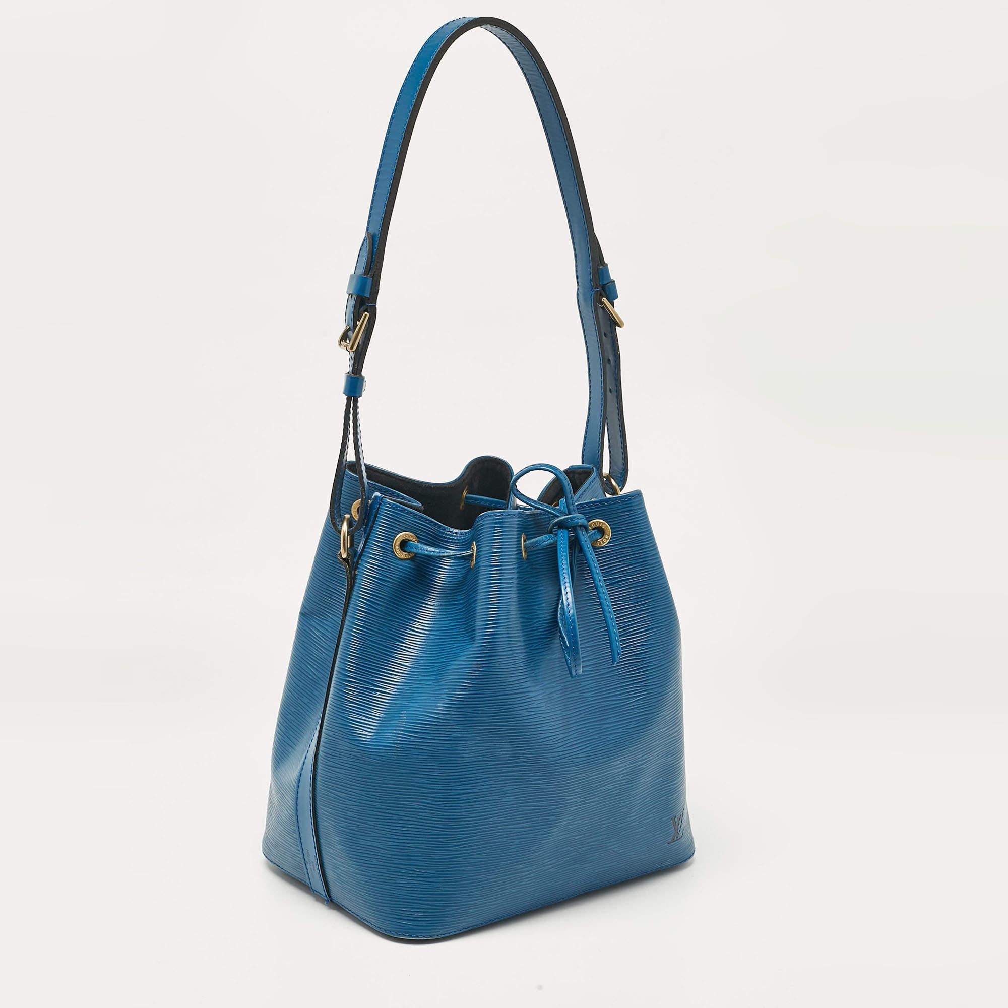 Louis Vuitton Blue Toledo Epi Leather Petit Noe Bag In Good Condition For Sale In Dubai, Al Qouz 2