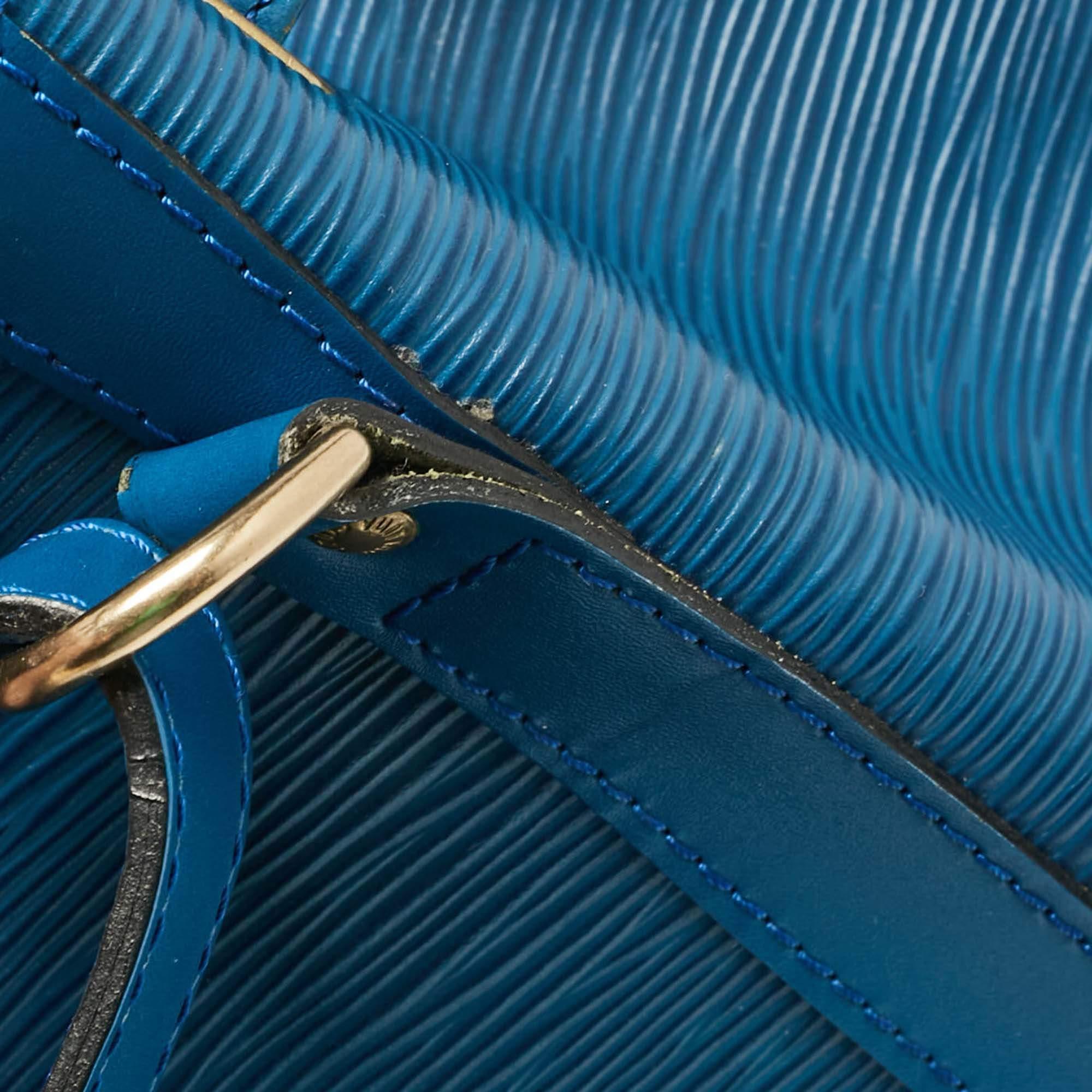 Louis Vuitton Blue Toledo Epi Leather Petit Noe Bag For Sale 2