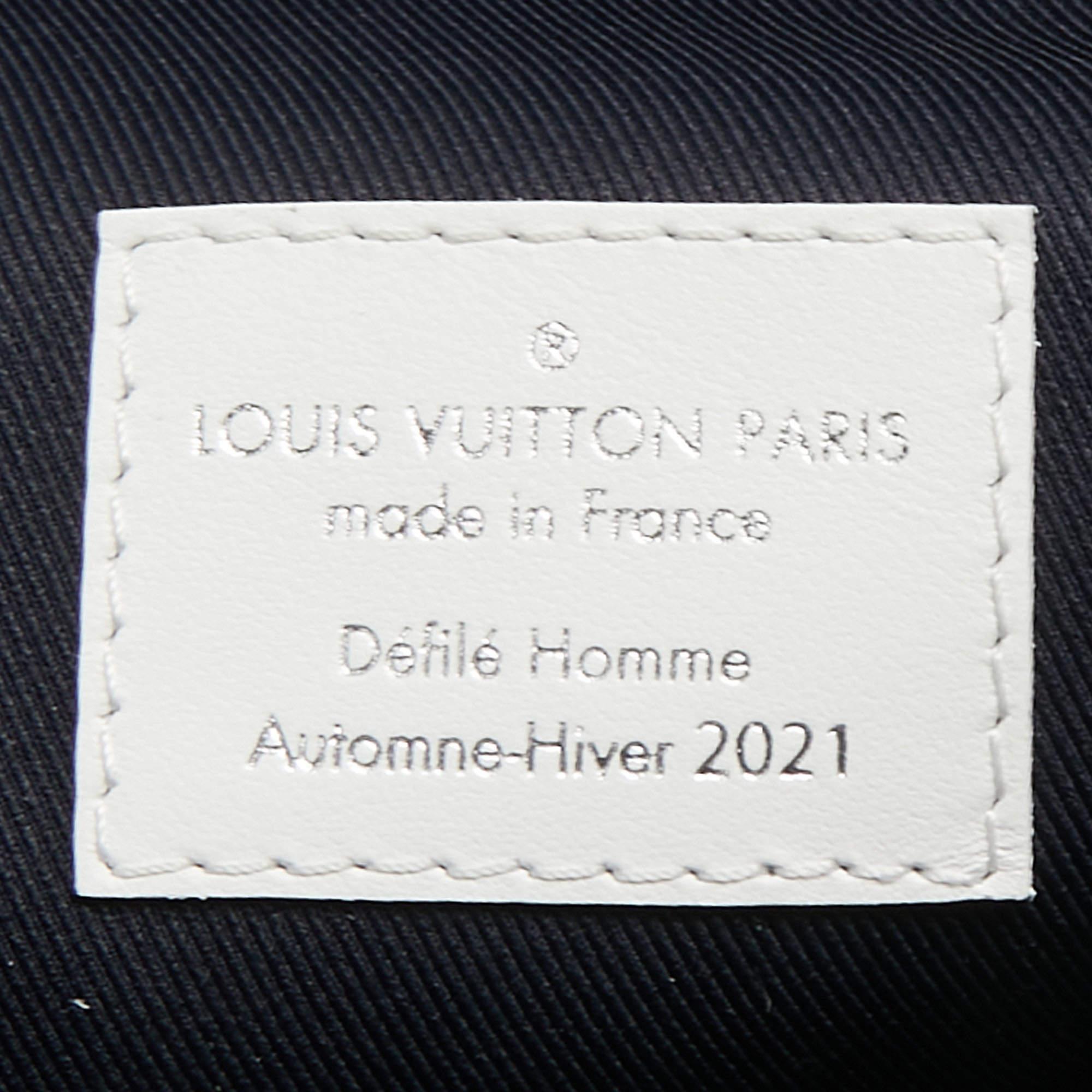 Men's Louis Vuitton Blue Vintage Monogram Canvas Eeryday LV Discovery PM Backpack