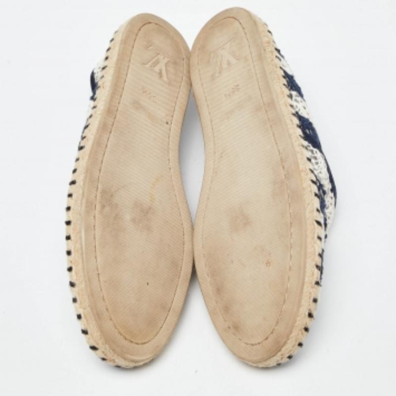 Espadrilles en crochet bleu/blanc Louis Vuitton Taille 35.5 en vente 2
