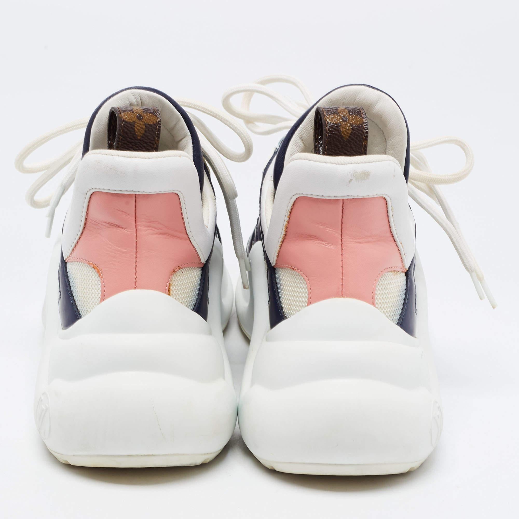These designer sneakers represent the idea of comfortable fashion. They are crafted from high-quality materials and designed with nothing but style. A perfect fit for all casual occasions, these sneakers will spruce up any look effortlessly.

