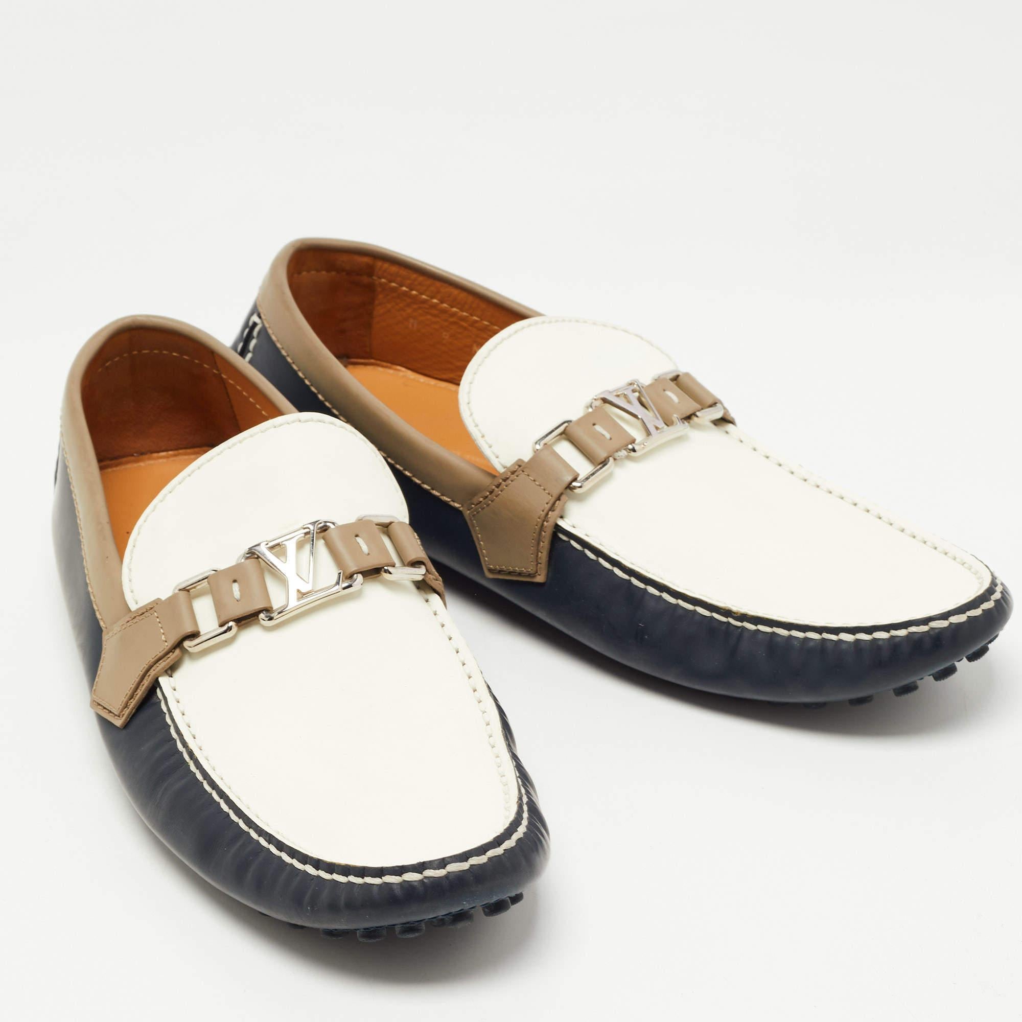 Louis Vuitton Blue/White Leather Hockenheim Slip On Loafers Size 43 In Good Condition In Dubai, Al Qouz 2