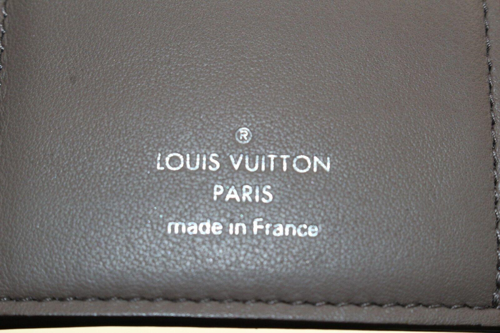 LOUIS VUITTON Blush Pink Taurillong Leather Capucines Wallet 1LV1219K For Sale 2
