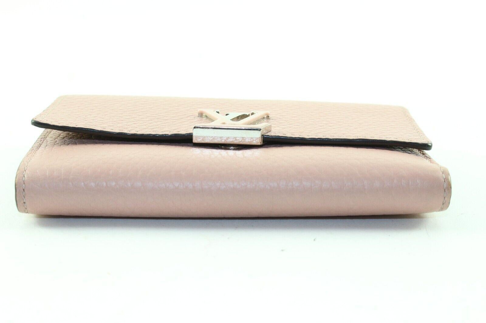 LOUIS VUITTON Blush Pink Taurillong Leather Capucines Wallet 1LV1219K For Sale 4