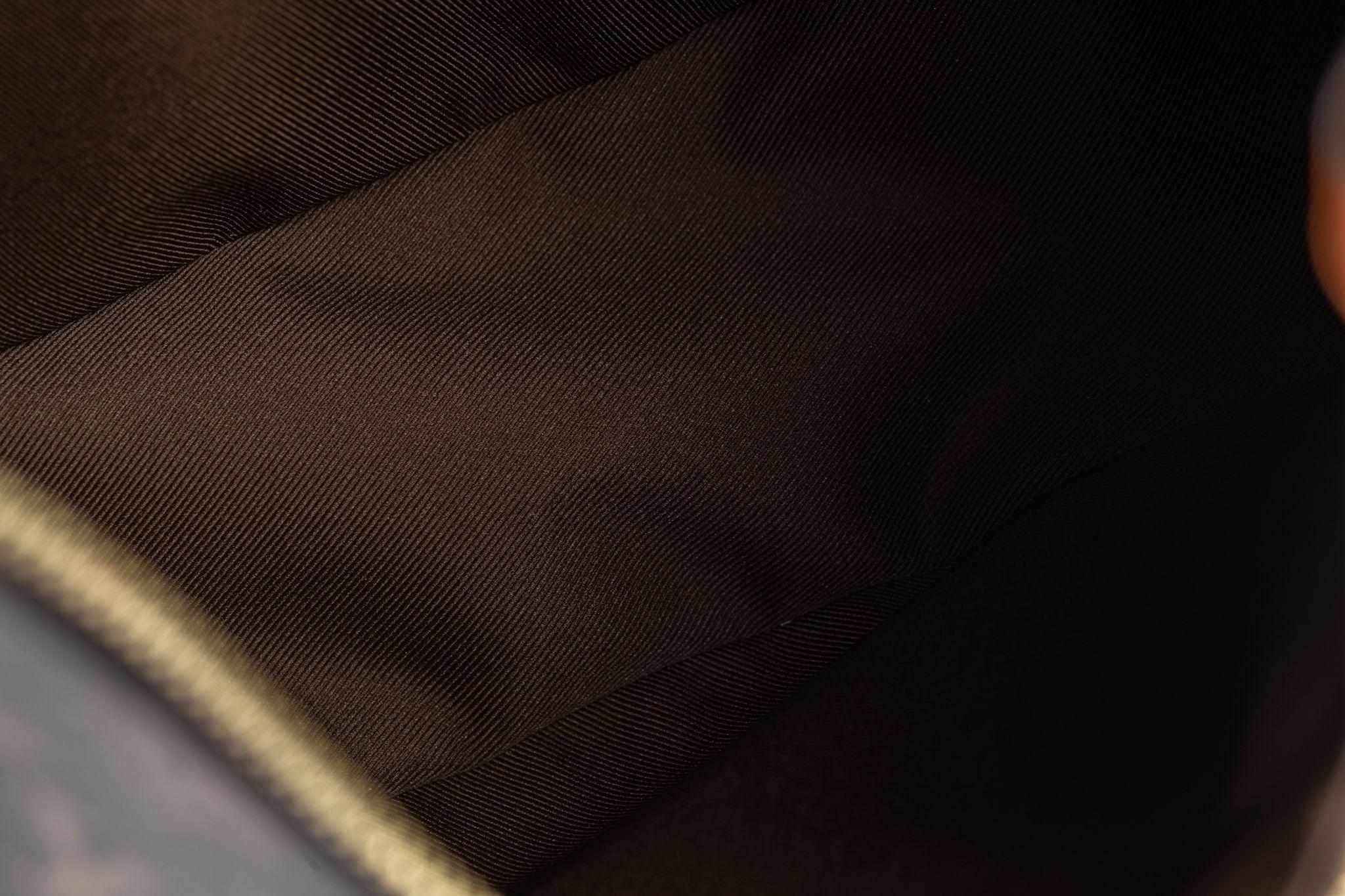 BNIB 2-farbige Monogramm-Hobo-Tasche von Louis Vuitton im Angebot 7