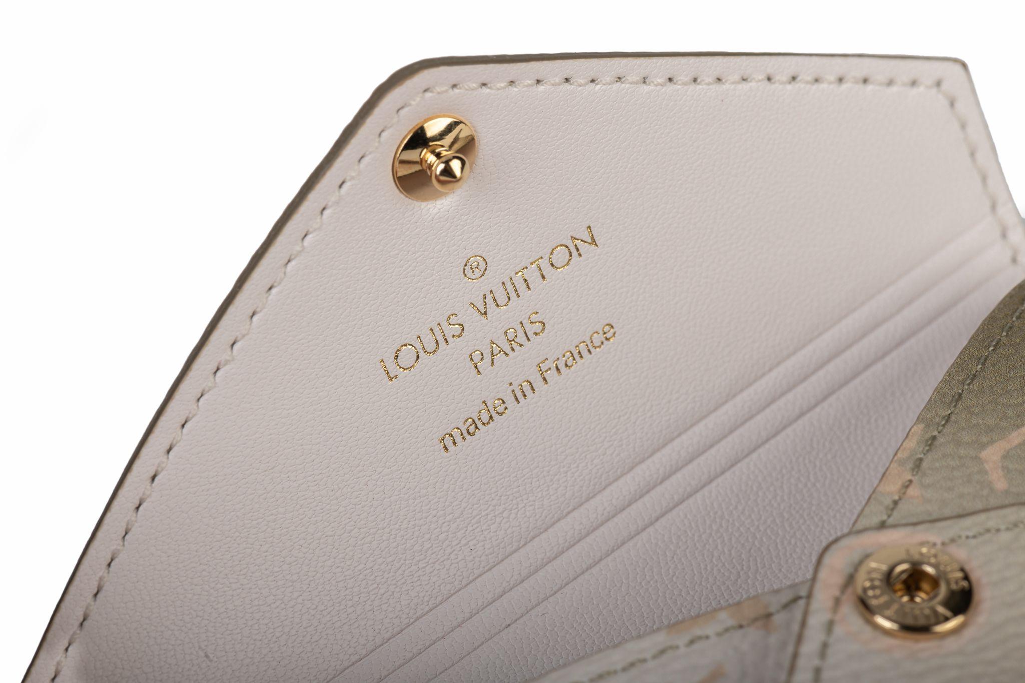 Women's Louis Vuitton BNIB Ombré Kirigami Set of 3