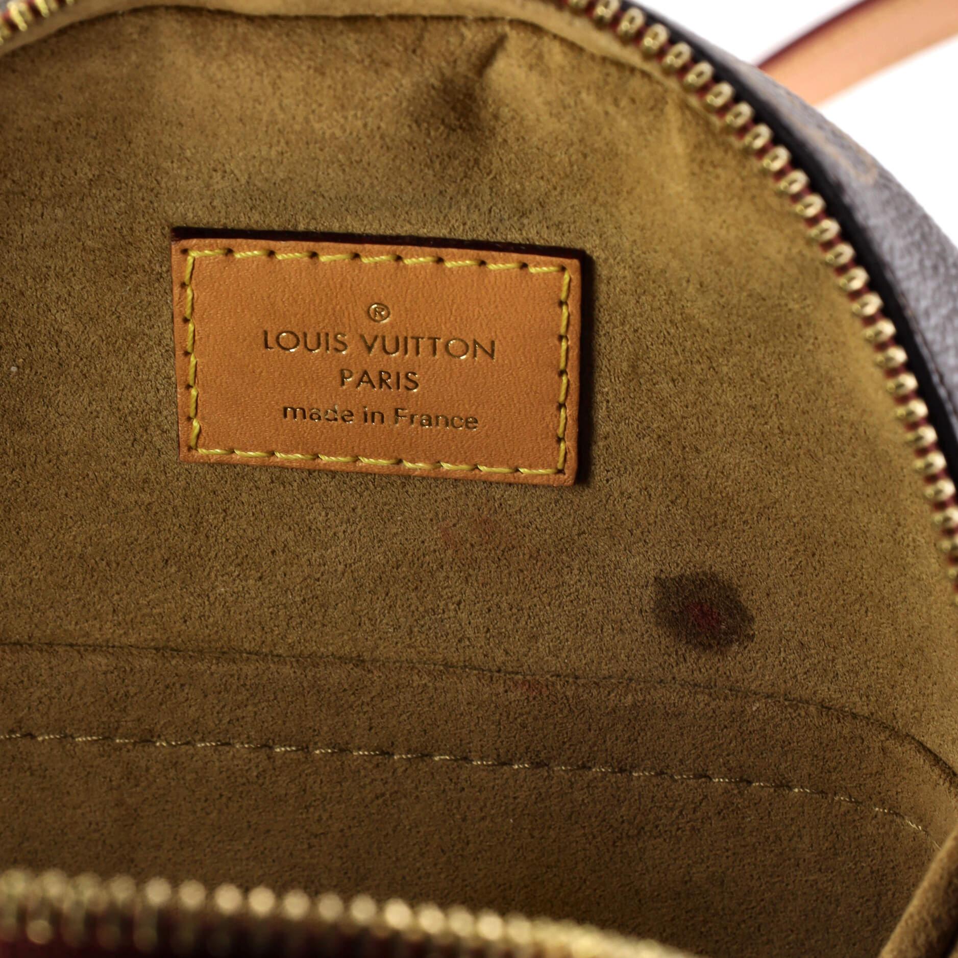 Louis Vuitton Boite Chapeau Souple Bag Monogram Canvas MM For Sale 5