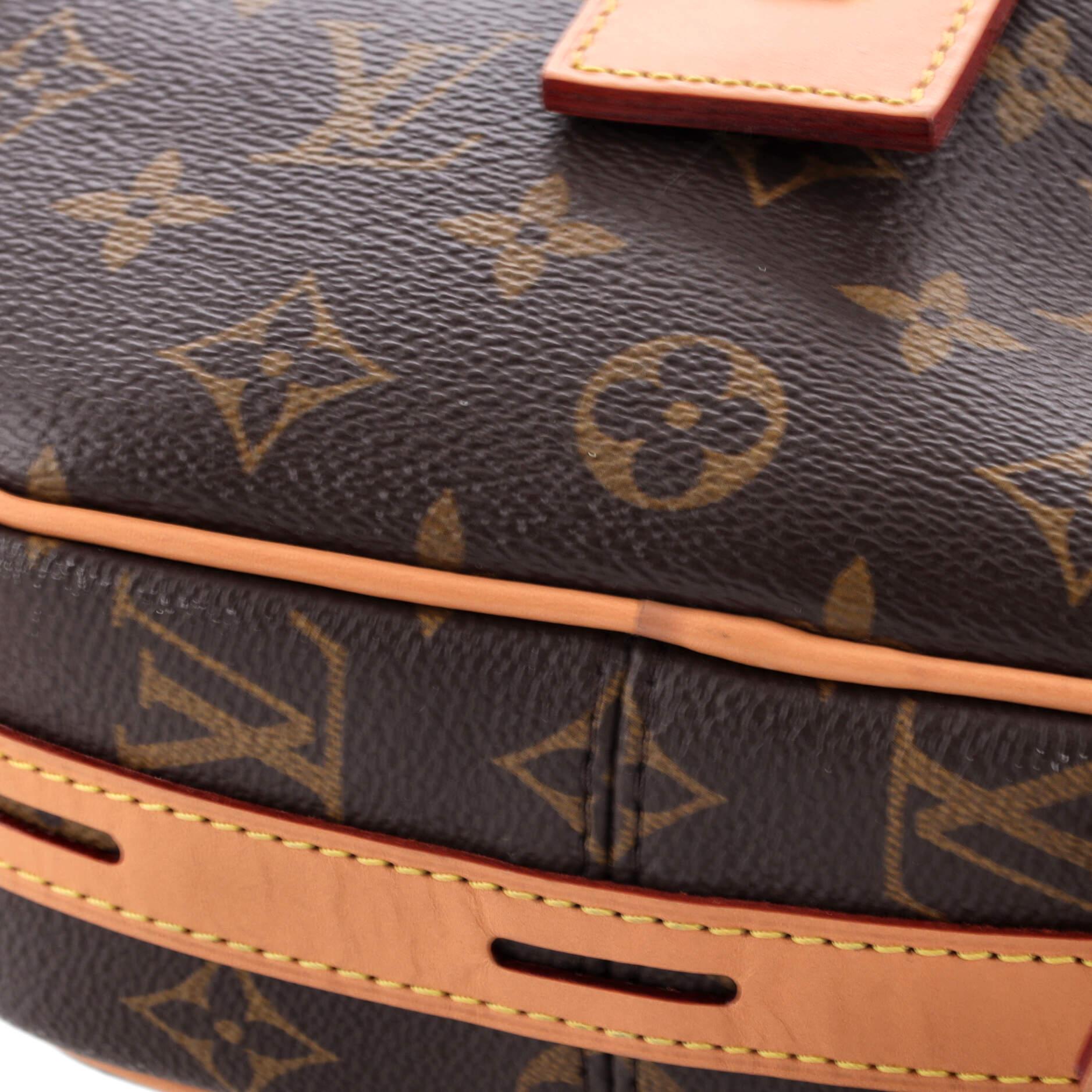 Louis Vuitton Boite Chapeau Souple Bag Monogram Canvas MM For Sale 1