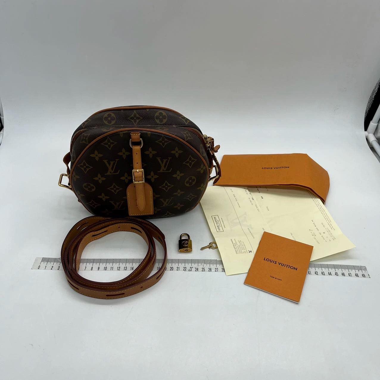 Black Louis Vuitton Boîte Chapeau Souple Leather Crossbody Bag MM