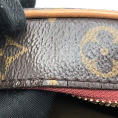 Louis Vuitton Boite Chapeau Souple Leather MM Crossbody Bag