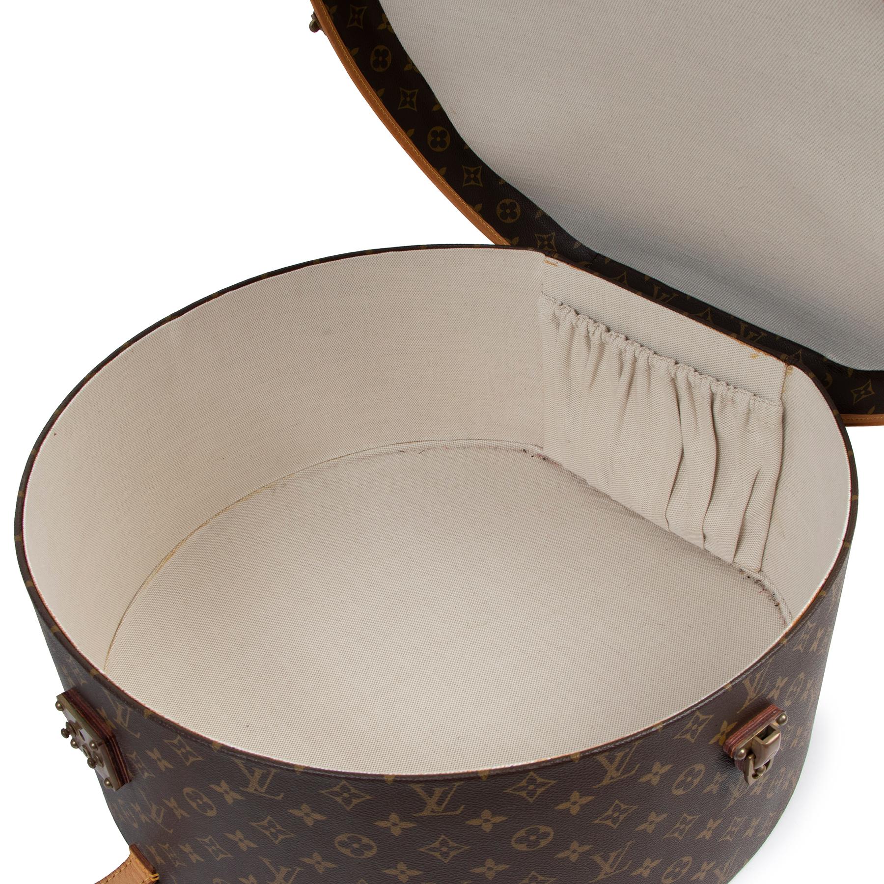 Louis Vuitton Boite Chapeaux 50 In Excellent Condition In Antwerp, BE