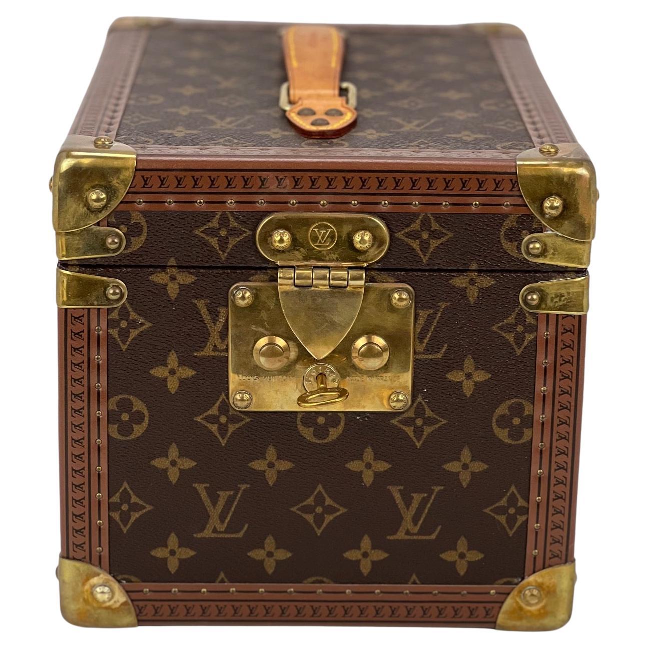 Louis Vuitton Boite Flacons Beauty Train Case Luggage en vente