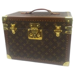 LOUIS VUITTON Monogram Canvas Cosmetic Vanity Travel Trunk Case For Sale at  1stDibs