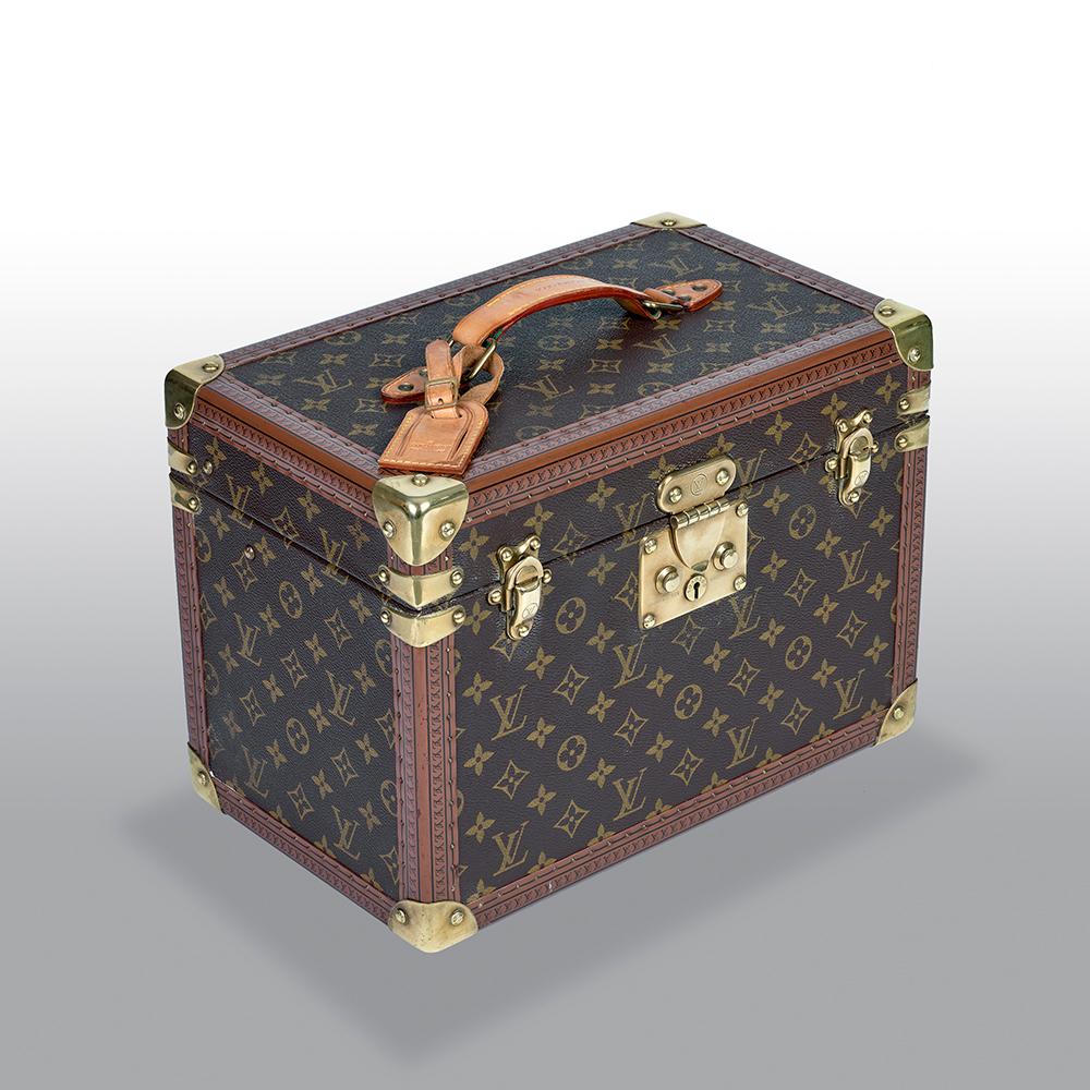 Louis Vuitton vanity boxes are inspired by Louis Vuitton toiletries which were a massive success for Louis Vuitton in the 1920s/30s. This vanity case design first appeared in the 50s and was renamed 