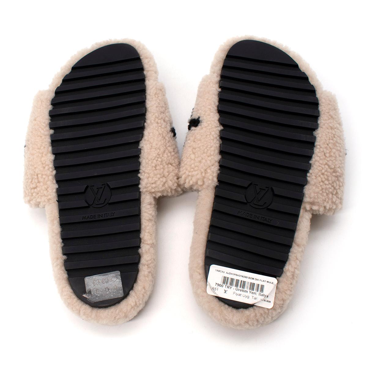 Louis Vuitton Bom Dia Shearling Beige Flat Mules - Sold Out/Rare - Us size 9.5 1