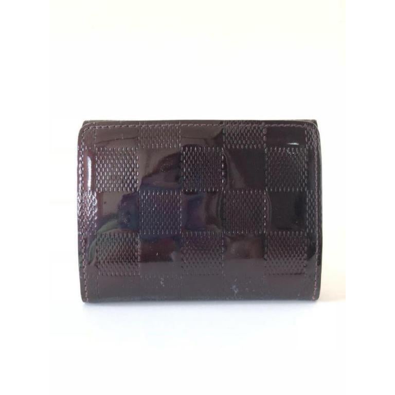 Louis Vuitton Bordeaux Amarante Damier Vernis Coin Pouch 231115 Wallet In Good Condition For Sale In Forest Hills, NY