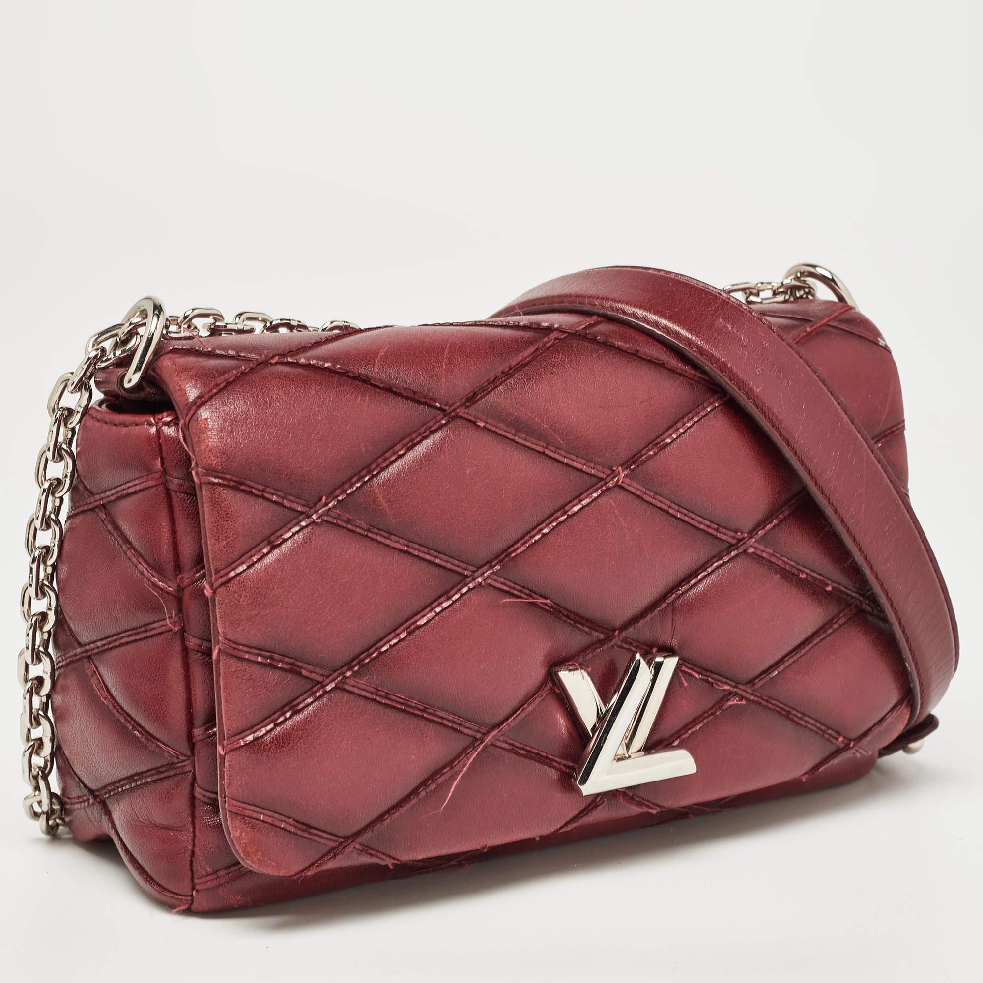 Louis Vuitton Bordeaux Malletage Ledertasche GO-14 PM aus Leder Damen im Angebot