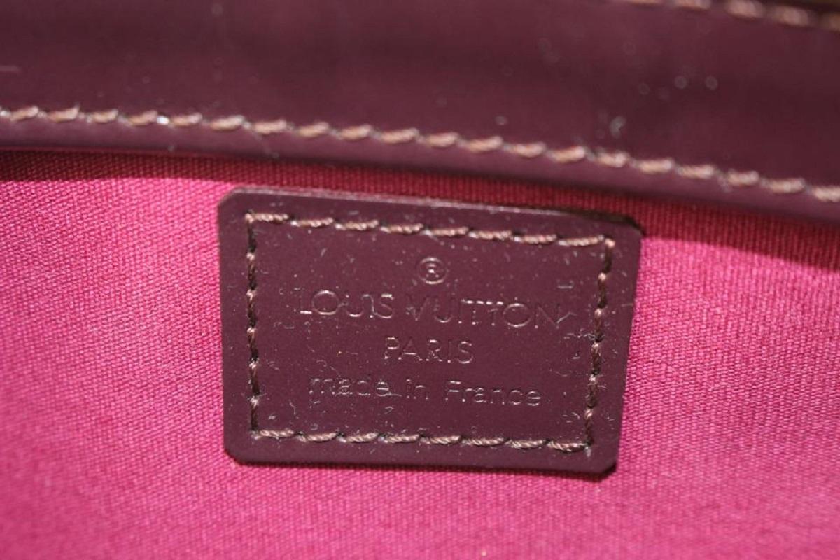 Marron Louis Vuitton Bordeaux Monogramme Vernis Mat Fowler Pochette Accessoires Pochette en vente