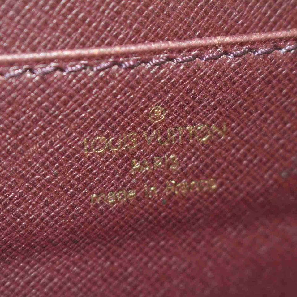 GOOD CONDITION
(7/10 or B)
Retail $2540

(Outside) Noticeable scuffed mark in the outside pocket

Minor rub partially

(Outside) Minor stain partially

(Handle) Minor rub on a part of handle

(Outside) Minor crack on the edge of the bottom

Minor