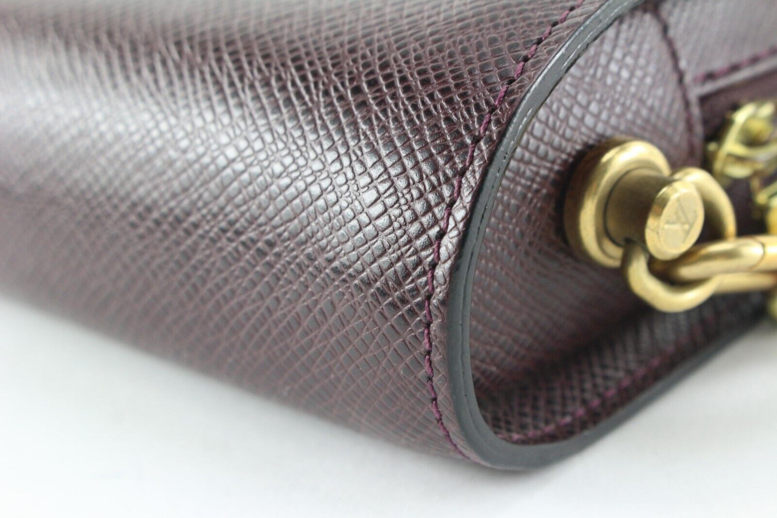 Louis Vuitton Bordeaux Taiga Leather Pochette Baikal Wristlet 2LV0418C For Sale 4
