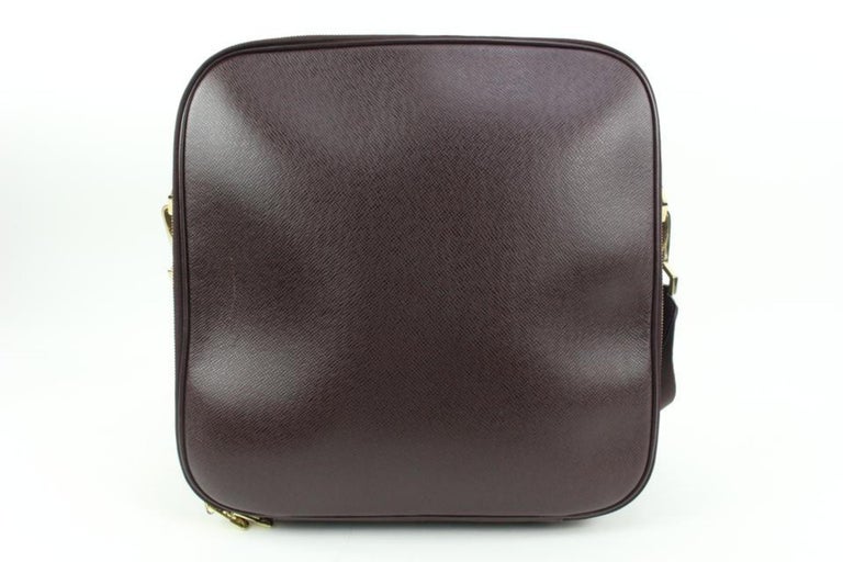 Louis Vuitton Bordeaux Taiga Leather Porte Ordinateur 2way Briefcase  Messenge6lv For Sale at 1stDibs