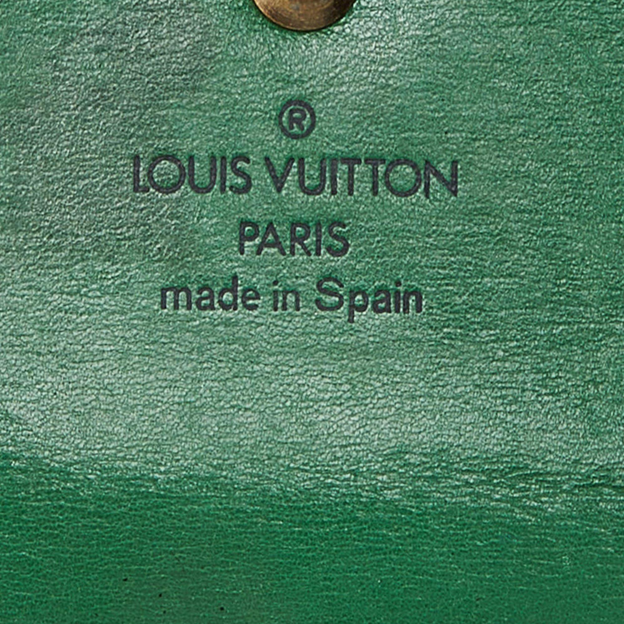 Louis Vuitton Borneo Green Epi Leather 4 Key Holder For Sale 4