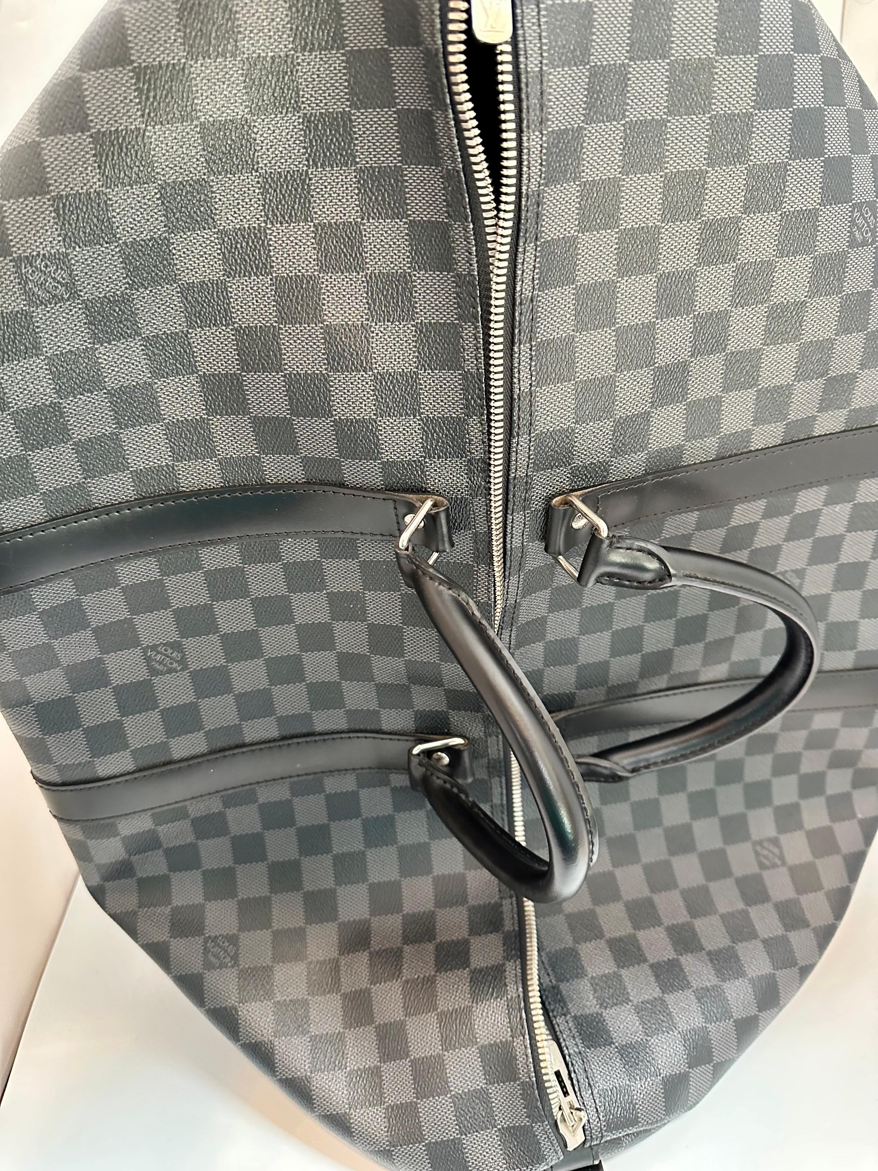 Louis Vuitton Boston Bag Keepall Bandouliere 55 Damier Graphite MB 2150 France For Sale 14