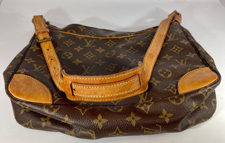 Boulogne leather handbag Louis Vuitton Brown in Leather - 27938378