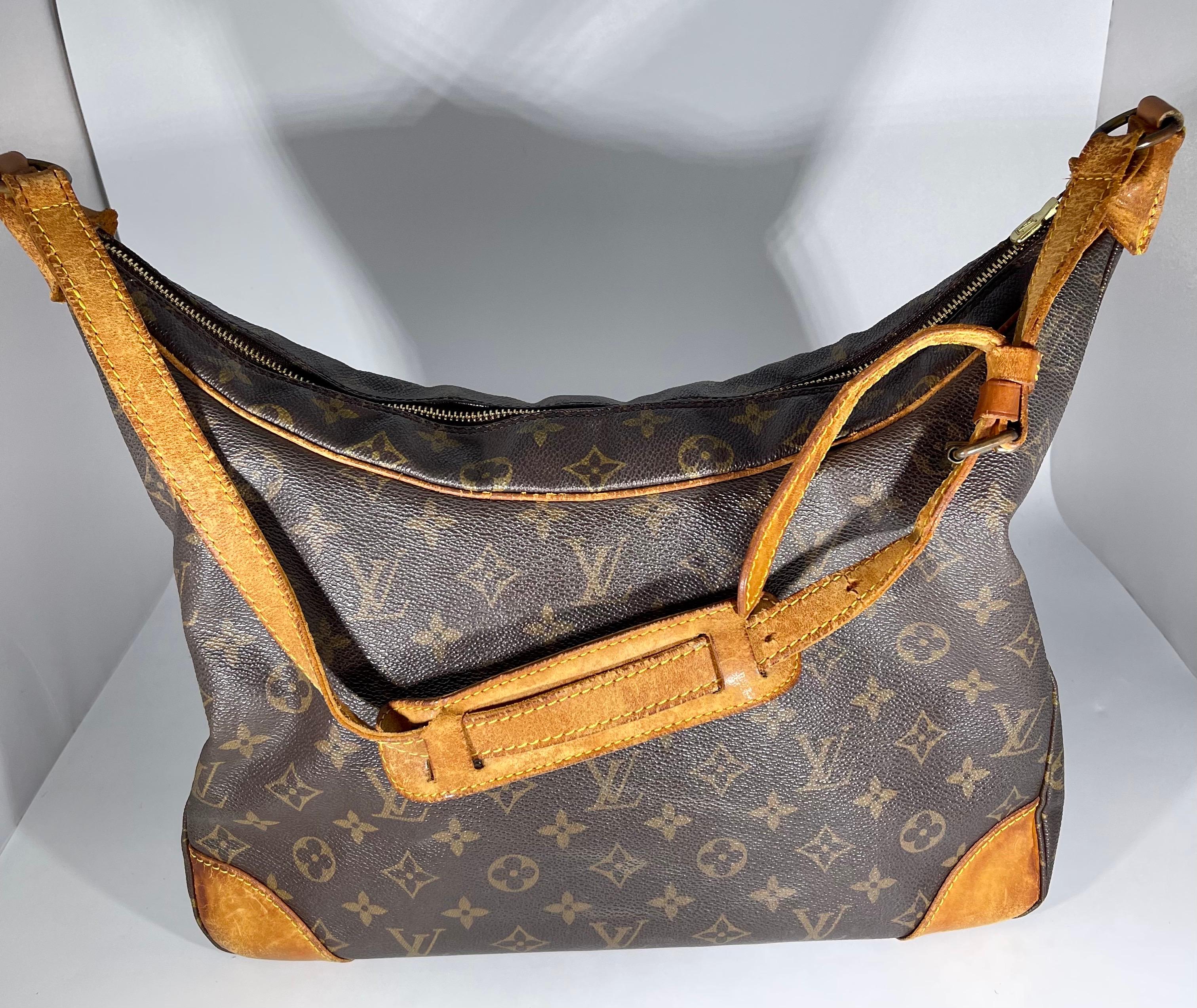 Women's LOUIS VUITTON Boulogne 35 Brown Monogram Shoulder Bag 1218186