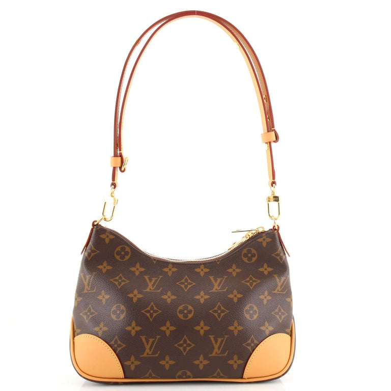 Womens Designer Louis Vuitton Pallas Clutch Crossbody Bag at 1stDibs