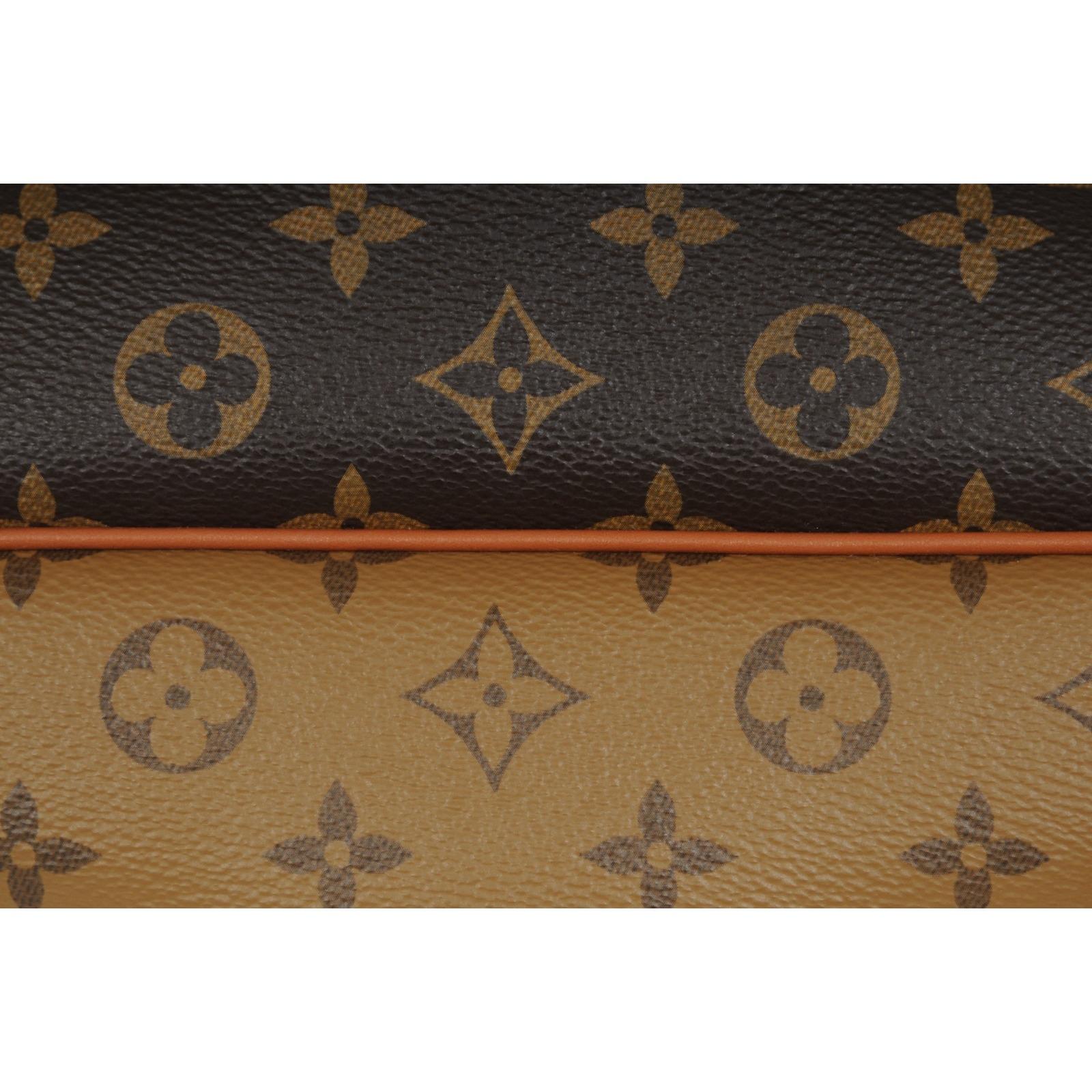 Louis Vuitton Boursicot EW Bolsa LV Logo Monograma Lona Marrón Tan en venta 7