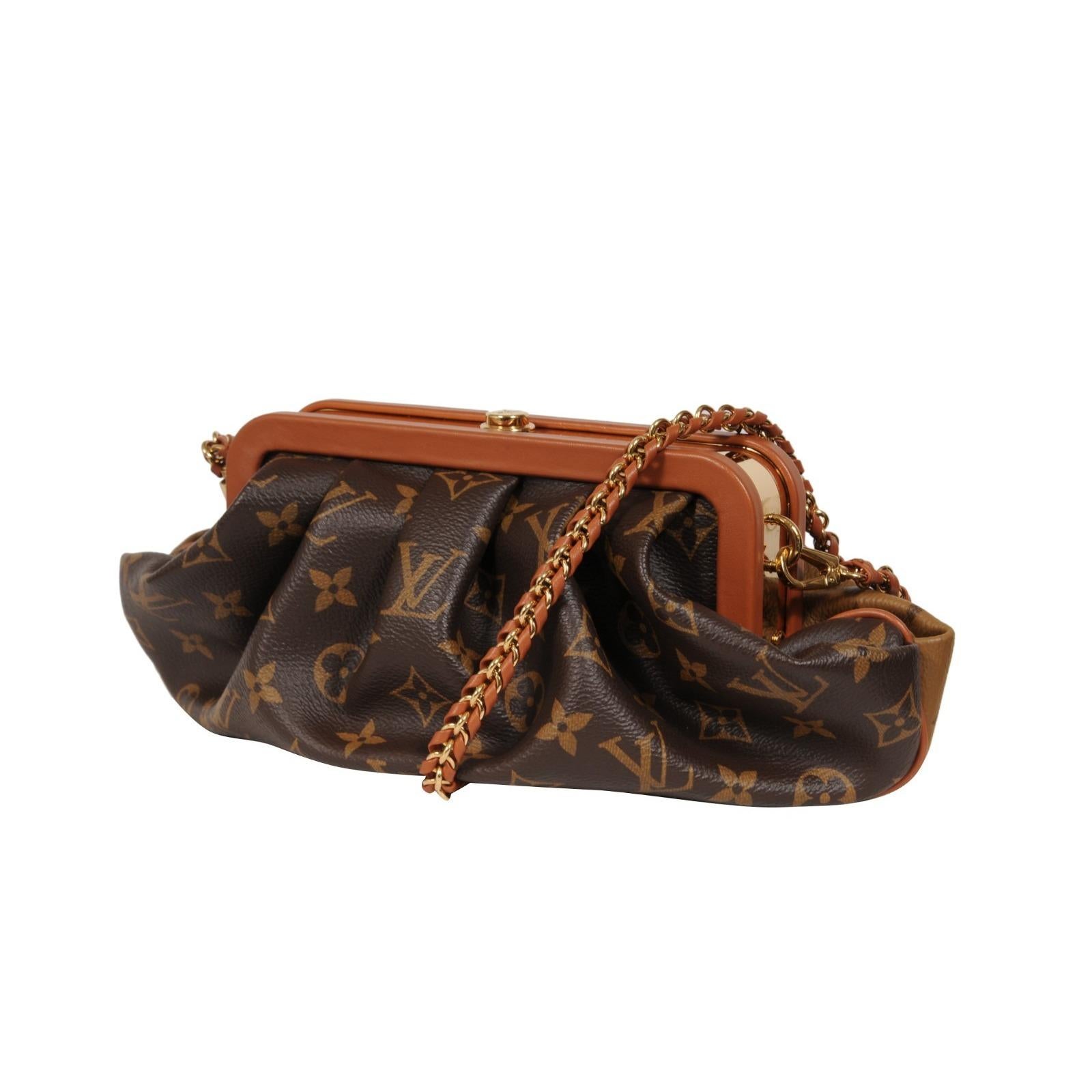 Louis Vuitton Boursicot EW Bolsa LV Logo Monograma Lona Marrón Tan en venta 2