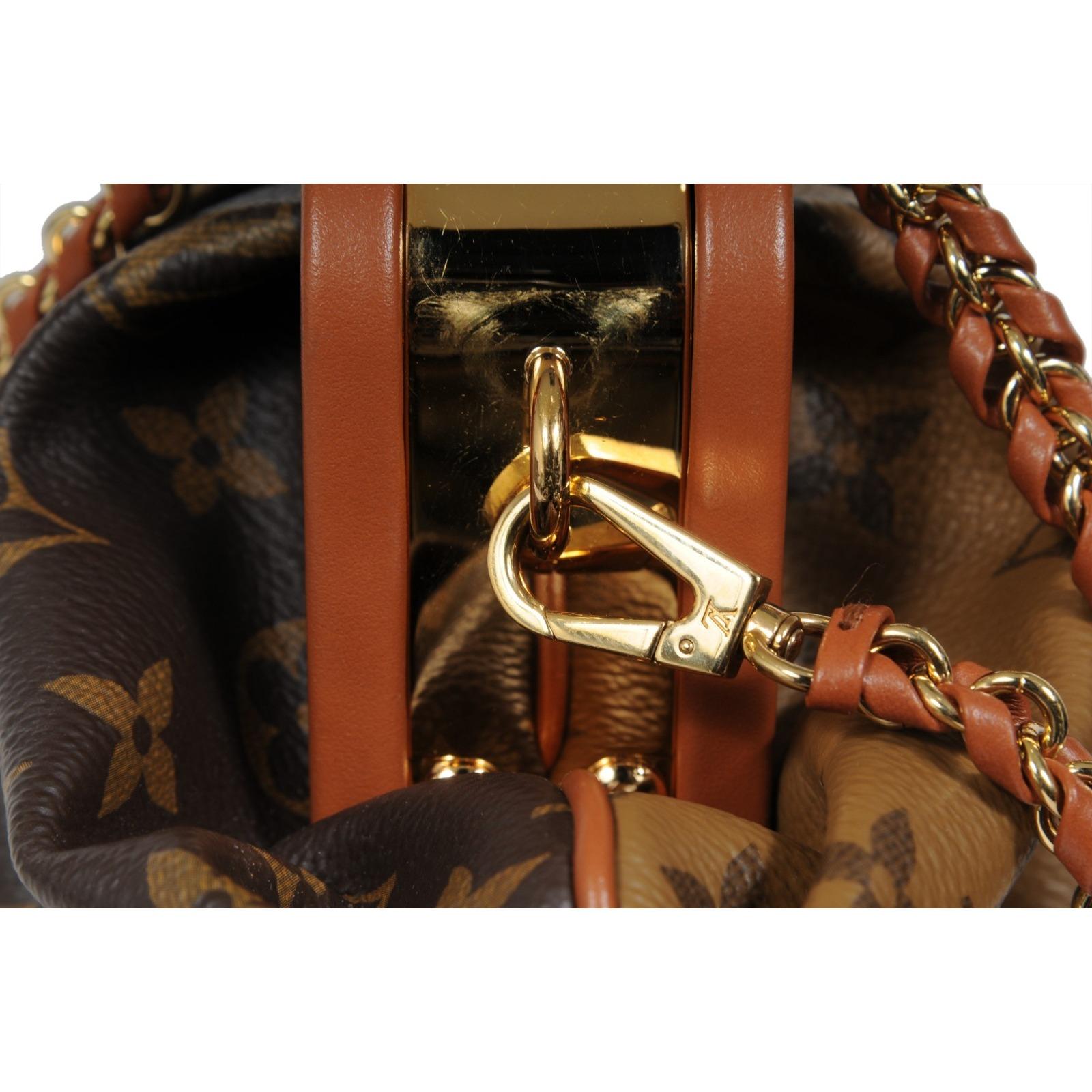Louis Vuitton Boursicot EW Bolsa LV Logo Monograma Lona Marrón Tan en venta 4