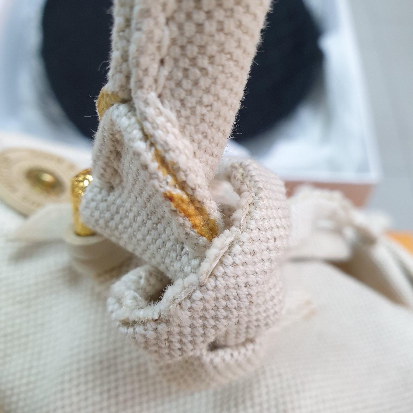 LOUIS VUITTON Bowly Polka Dot Panama Bag For Sale 8