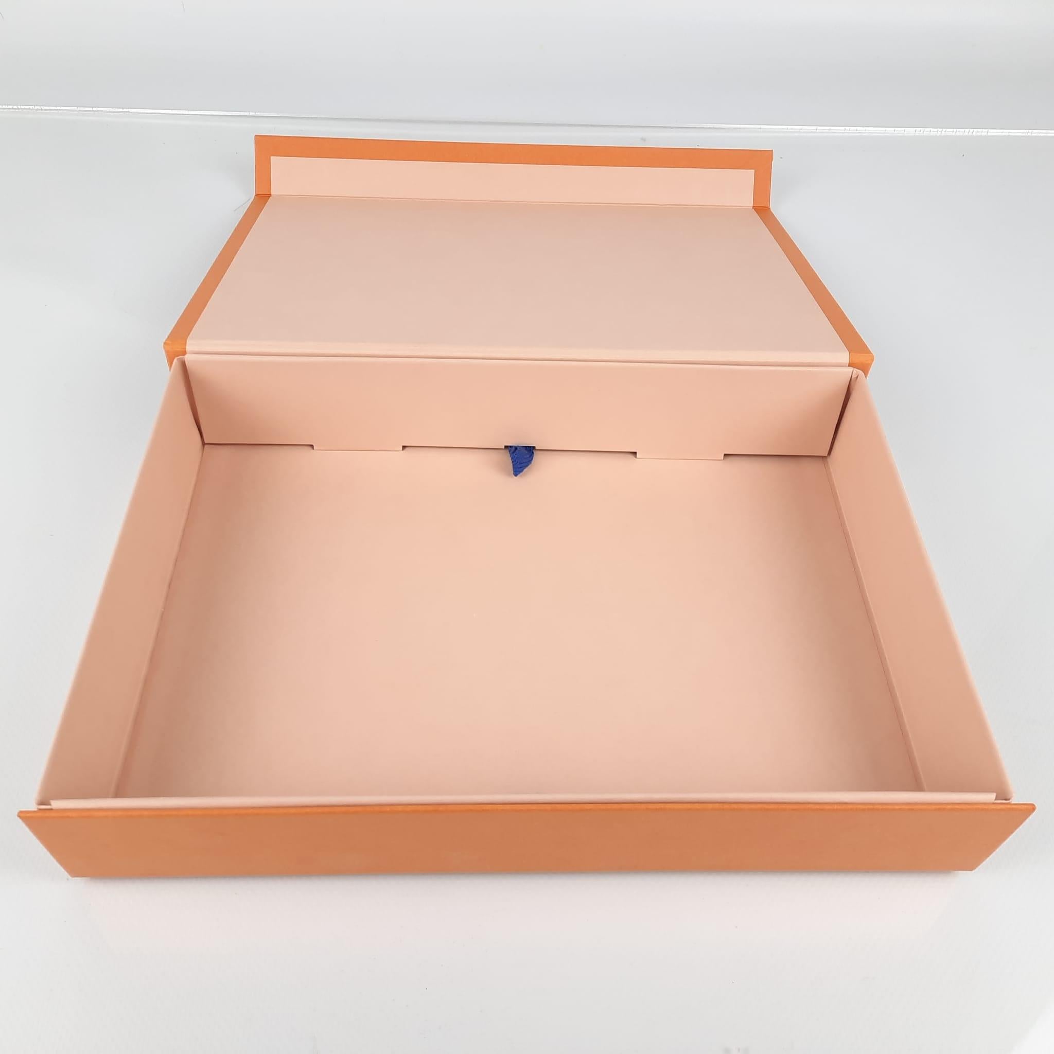 Women's or Men's Louis Vuitton Box For Sale